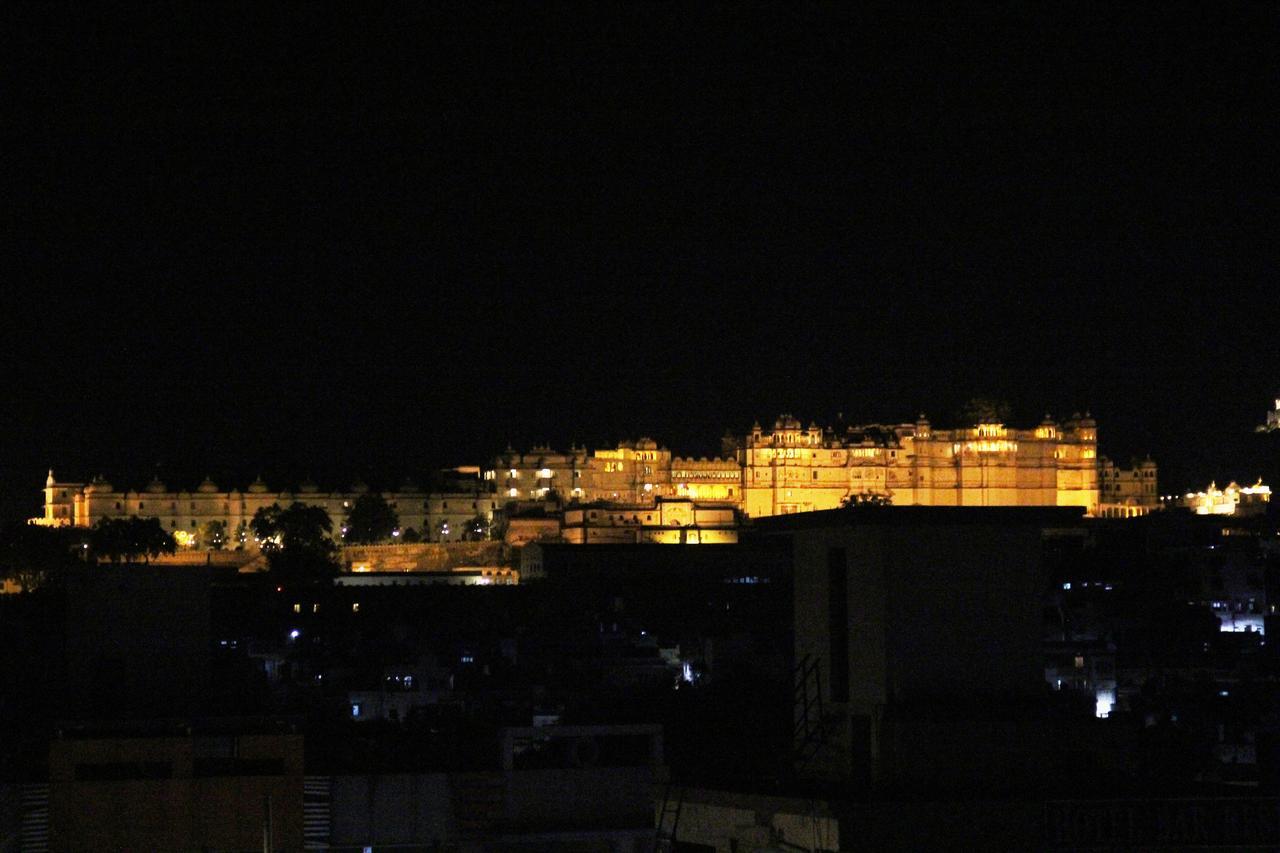 Eltravo - Hostel Udaipur Bagian luar foto